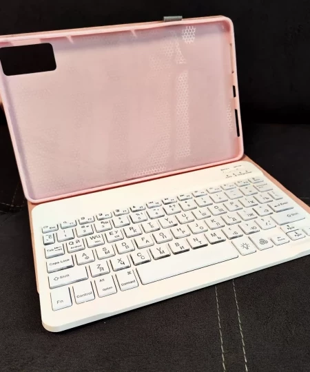 Чехол с клавиатурой с RGB подсветкой для планшета